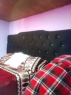 Snapshot of Camille_rose_ chatting on November 7, 3:34 pm Camille rose online show from November 7, 3:34 pm