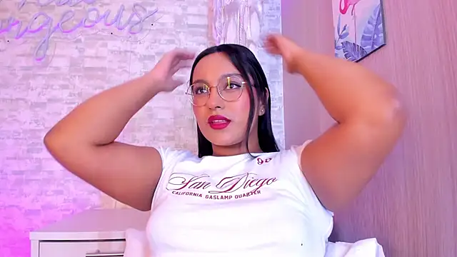 ellamontoya online show from February 25, 4:35 am