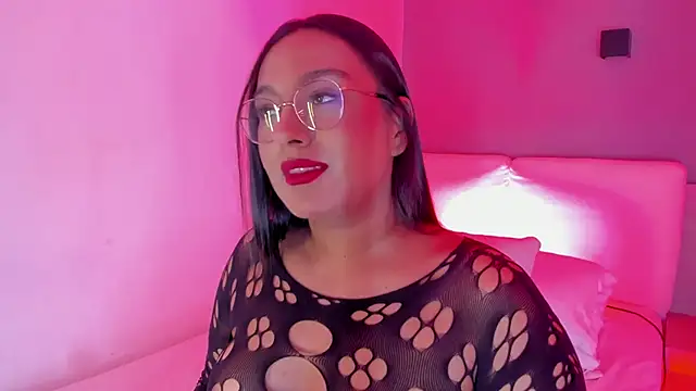 ellamontoya online show from September 14, 1:43 pm