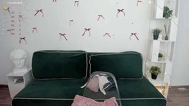 miissblonde online show from February 9, 8:33 am