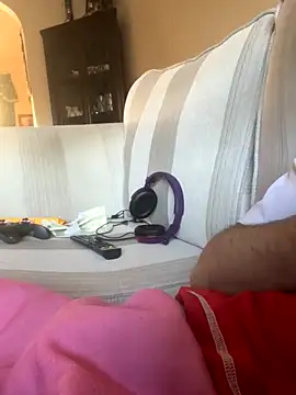 Snapshot of EE123458 chatting on November 28, 1:03 pm EE123458 online show from November 28, 1:03 pm