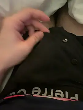 Snapshot of EE123458 chatting on February 24, 12:14 pm EE123458 online show from February 24, 12:14 pm