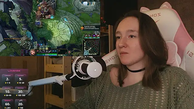 MoonlishSiren online show from March 15, 7:20 pm