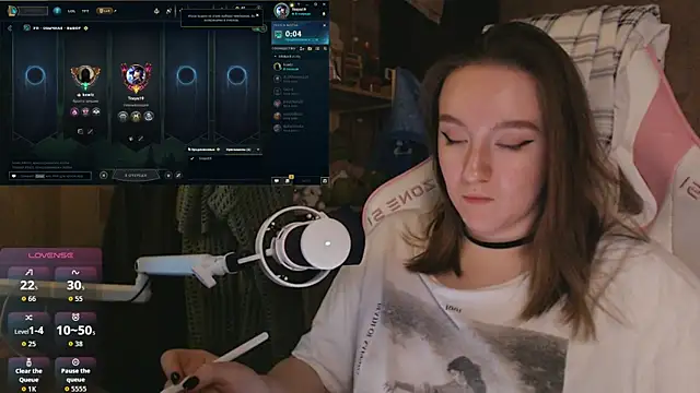 MoonlishSiren online show from April 14, 9:21 pm