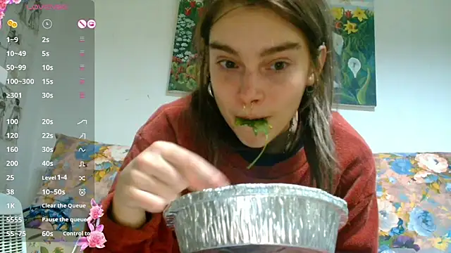 Sophie Bell online show from January 8, 8:50 pm