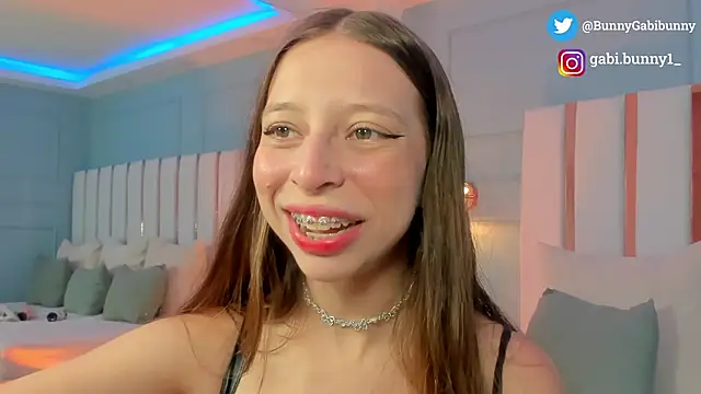 Snapshot of gabi_bunny chatting on October 15, 5:13 pm gabi bunny online show from October 15, 5:13 pm