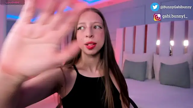 gabi bunny online show from February 4, 4:46 pm