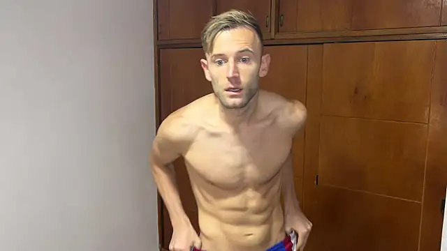 Snapshot of aquilesmade chatting on December 15, 3:42 pm aquilesmade online show from December 15, 3:42 pm