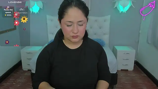 Lisa7 7 online show from November 18, 6:23 pm