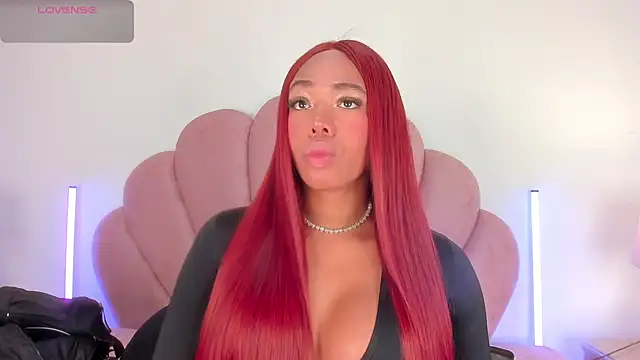 Snapshot of Nicole_Paradise chatting on May 8, 1:05 pm Nicole Paradise online show from May 8, 1:05 pm