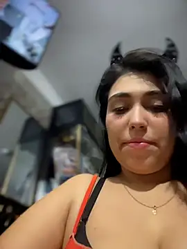 emma  cute   online show from April 4, 11:29 am