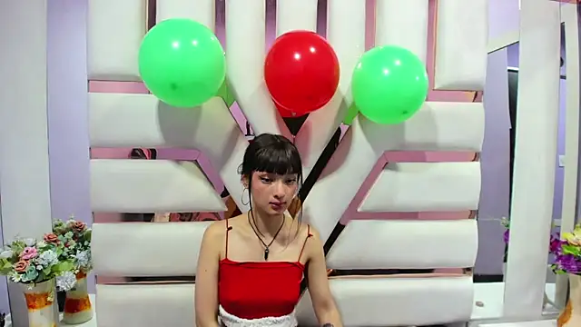 Aurora 18 online show from December 31, 5:07 pm