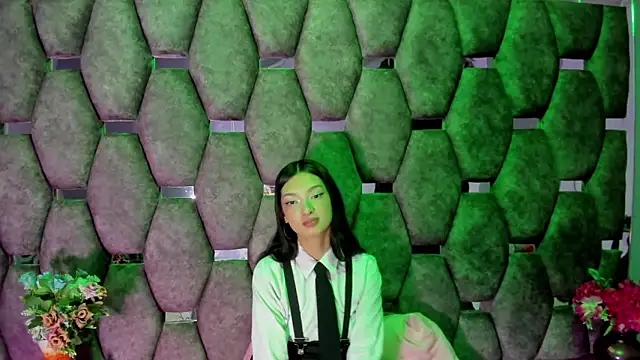 Aurora 18 online show from December 18, 2:45 pm