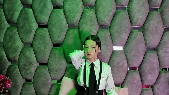 Aurora 18 online show from January 15, 2:43 pm