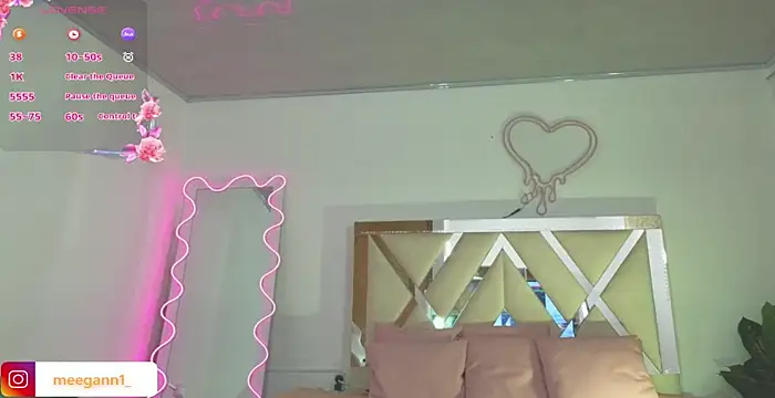 Snapshot of meggan_tay chatting on January 28, 6:38 am meggan tay online show from January 28, 6:38 am