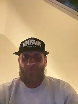 Snapshot of Bro4bro0040 chatting on December 22, 7:55 pm Bro4bro0040 online show from December 22, 7:55 pm