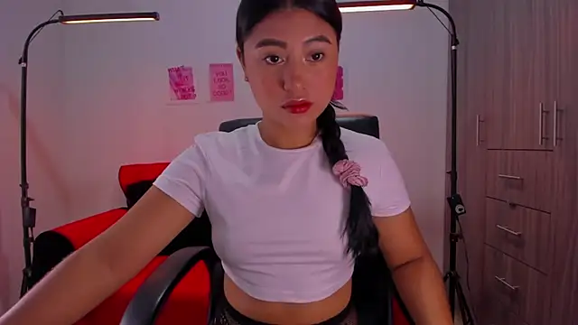 Snapshot of cloy_baby__ chatting on July 15, 11:15 am cloy baby online show from July 15, 11:15 am