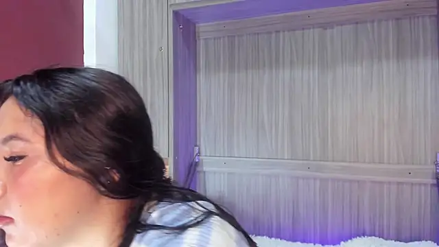 valerymeyerr online show from February 13, 11:50 am