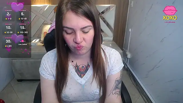 Paula b  online show from February 19, 12:45 pm