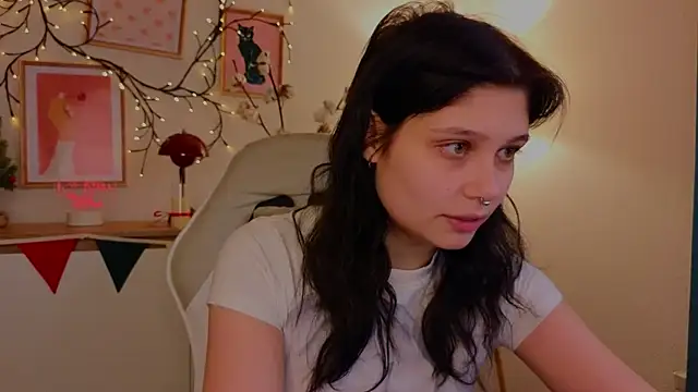 Snapshot of ari_rari chatting on January 3, 11:12 pm ari rari online show from January 3, 11:12 pm