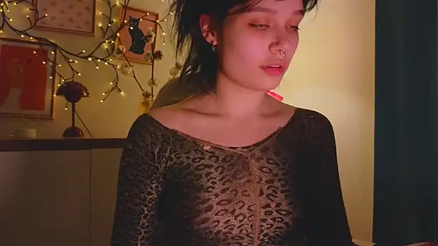 Snapshot of ari_rari chatting on February 1, 10:02 pm ari rari online show from February 1, 10:02 pm