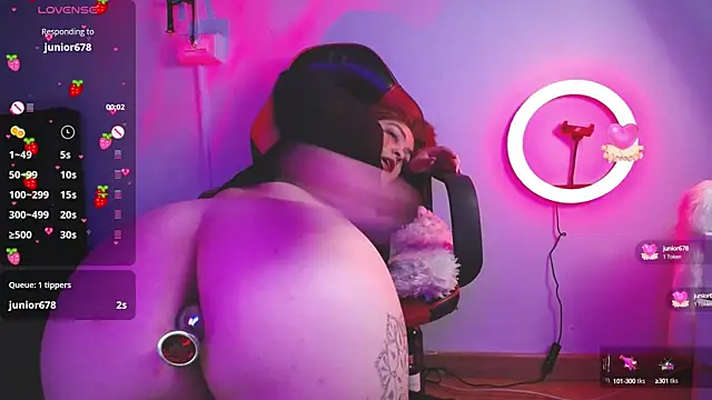 Layna cold online show from February 15, 11:28 am