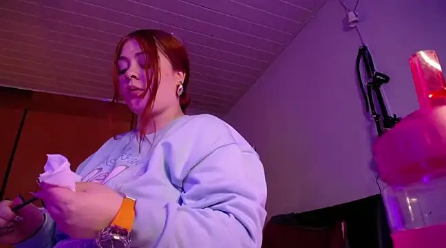 Layna cold online show from February 26, 9:58 pm