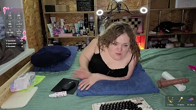 MiniNatalie online show from December 22, 6:27 pm