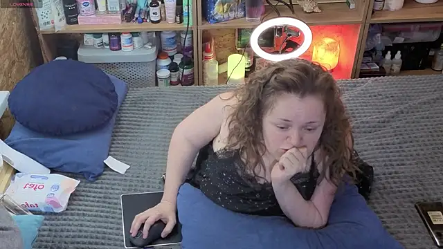 MiniNatalie online show from March 25, 5:13 am