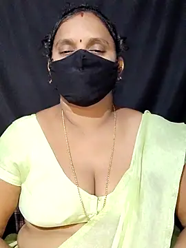 vintage-vibs online show from September 26, 6:01 pm