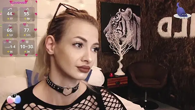 PinkySparks online show from February 26, 8:22 pm