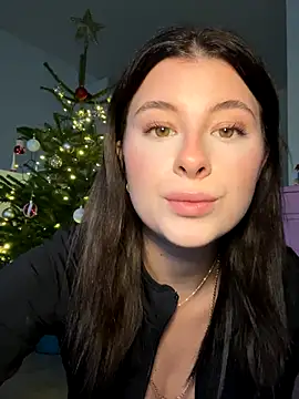 Mia-Minou online show from December 4, 2:04 pm