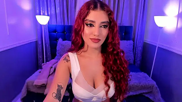 Snapshot of hallsredd chatting on December 6, 8:51 pm hallsredd online show from December 6, 8:51 pm