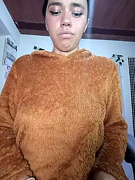 sophie north online show from April 6, 11:27 pm