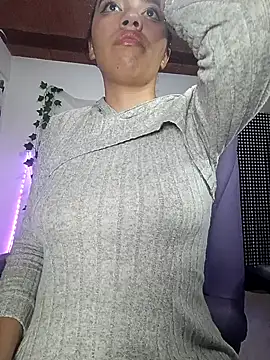 sophie north online show from April 9, 1:49 am