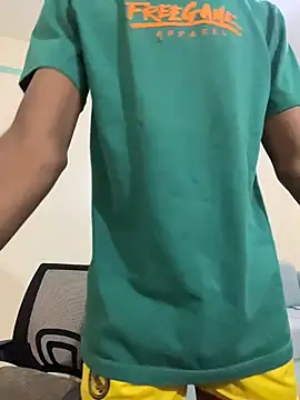 Snapshot of Dawi3 chatting on February 8, 7:34 am Dawi3 online show from February 8, 7:34 am