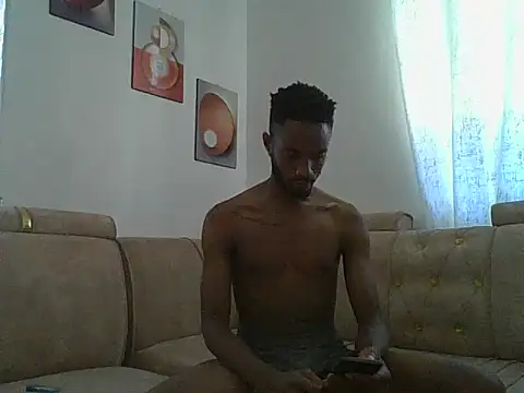 Snapshot of Dawi3 chatting on February 16, 7:48 am Dawi3 online show from February 16, 7:48 am