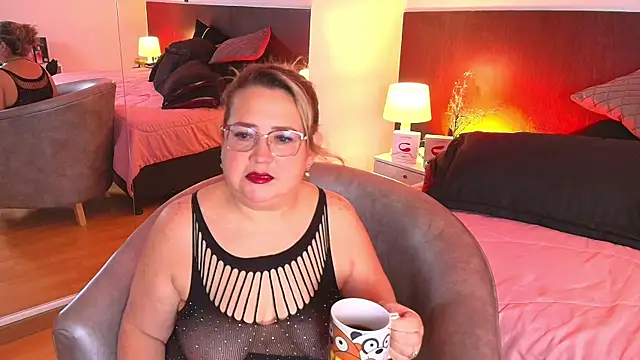 Snapshot of MartinaCaycedo chatting on January 31, 11:56 am MartinaCaycedo online show from January 31, 11:56 am