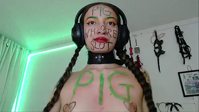 Eloise-brown online show from January 22, 1:20 am