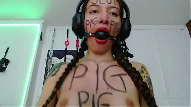 Eloise-brown online show from January 24, 12:42 am