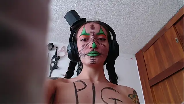 Eloise-brown online show from February 1, 8:47 pm