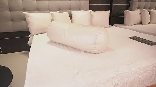 Bella TS  online show from September 8, 10:20 pm