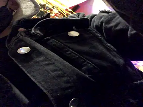 Snapshot of gabelove369 chatting on December 19, 7:43 pm gabelove369 online show from December 19, 7:43 pm