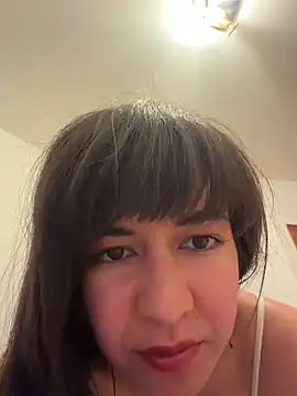 Snapshot of BitchyBratxxx chatting on May 15, 1:18 pm BitchyBratxxx online show from May 15, 1:18 pm
