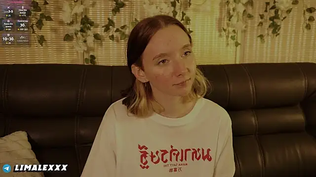 LimaLexxx online show from November 4, 4:17 pm