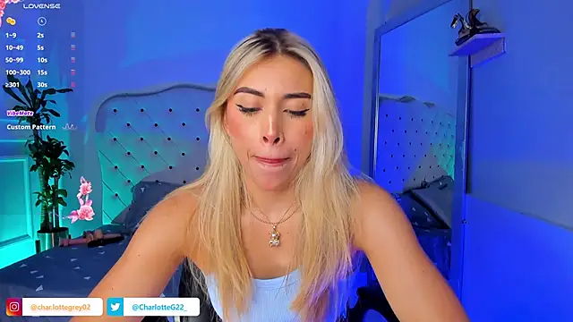 charlotte  grey online show from February 28, 5:48 pm