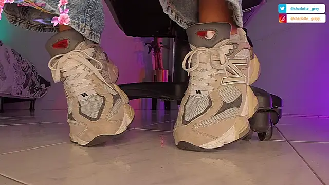 charlotte  grey online show from October 4, 8:29 pm