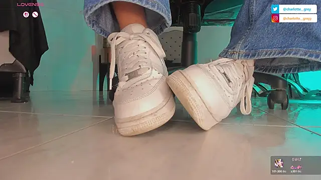 charlotte  grey online show from October 17, 8:33 pm