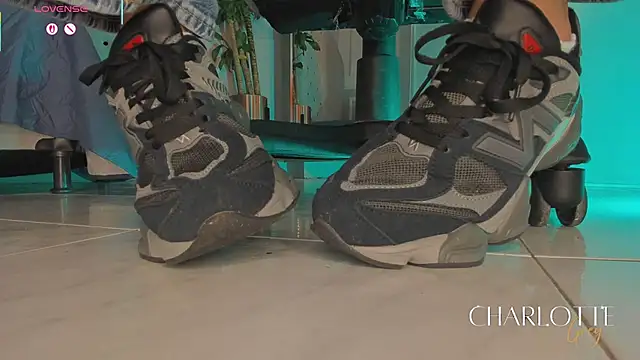 charlotte  grey online show from January 14, 8:36 pm