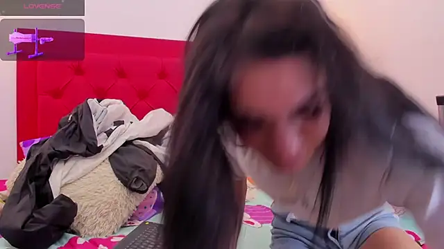 Mia thompson 19 online show from February 21, 11:10 pm